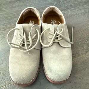 Florsheim kid’s Beige Suede Oxfords size 1